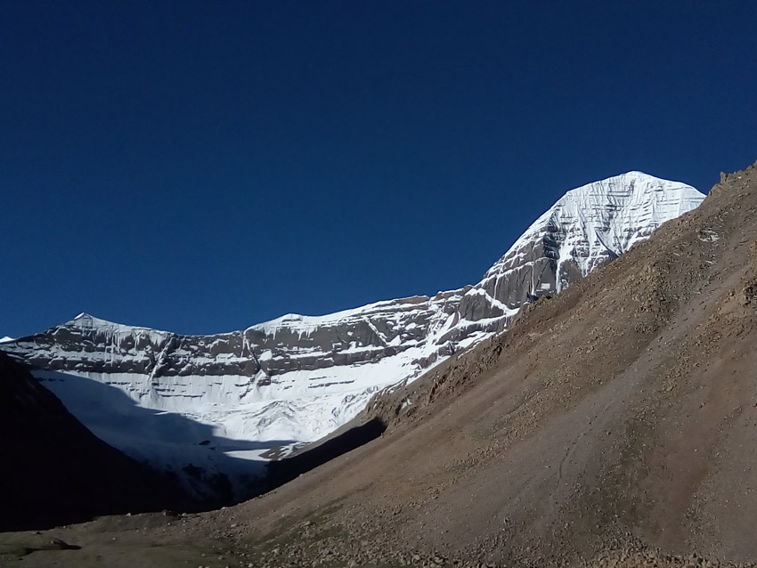 mount kailash peak trek