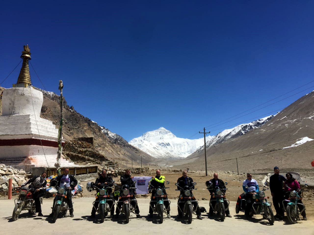 riders-in-Everest-base-camp